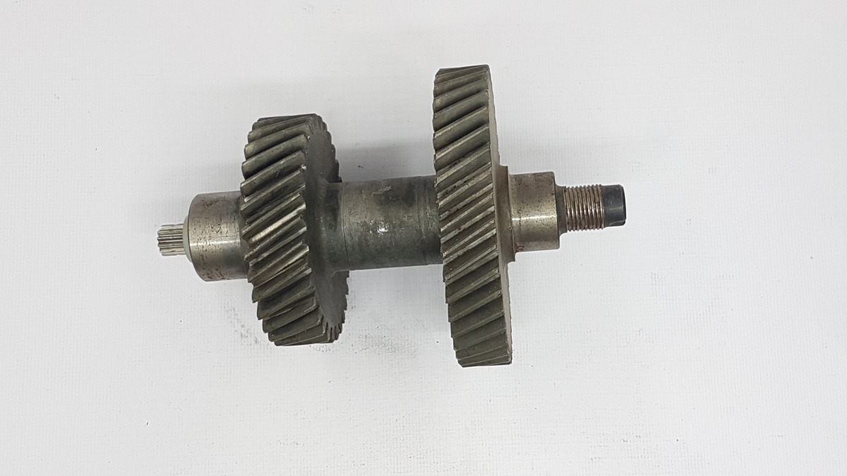 Вал раздаточной коробки промежуточный 2123 АЗ