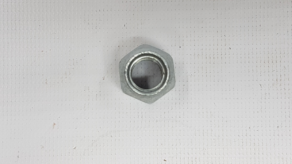 Гайка колеса 21213